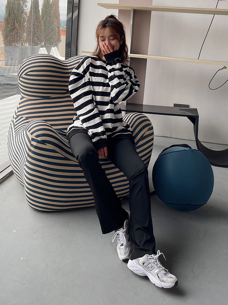 Naiste mustad retuusid - mitu mudelit