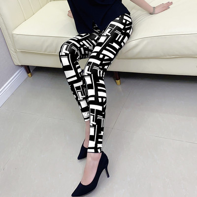 Naiste värviline kiil - mitu mudelit