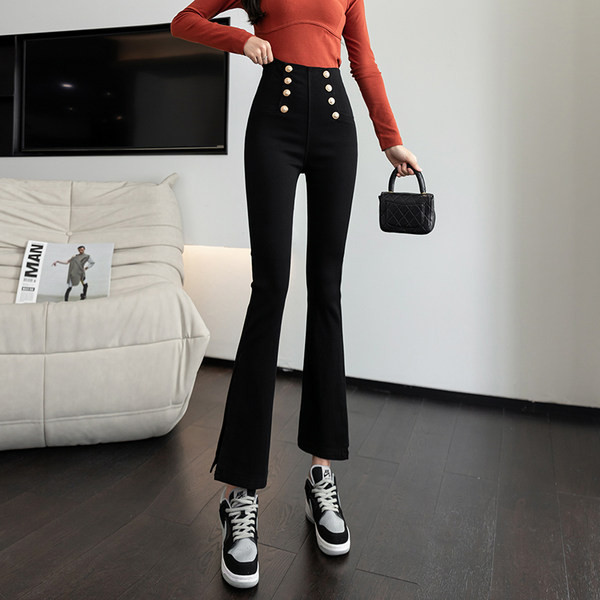 Novi model ženskih tajica na dugmad u crnoj boji