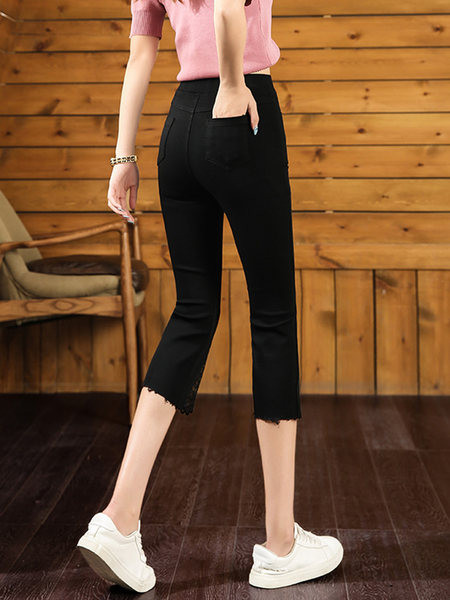 Naiste retuusid pitsi ja kõrge vöökohaga