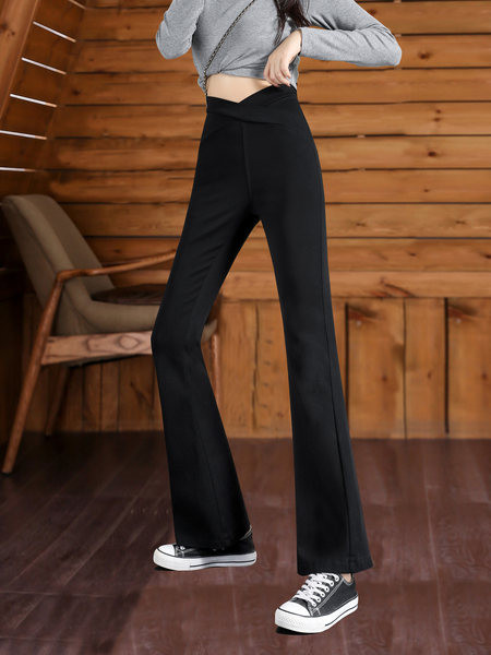 Naiste kiil kõrge vöökohaga Charlestoni tüüpi