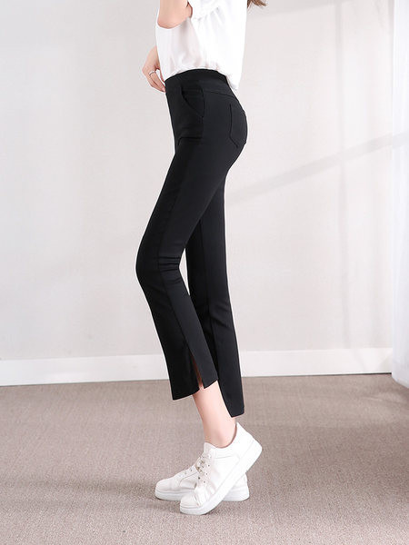 Moodsad lõhikute ja kõrge vöökohaga naiste retuusid