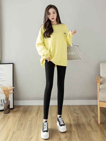 Νέο μοντέλο γυναικείου αθλητικού κολάν με κεντητή επιγραφή