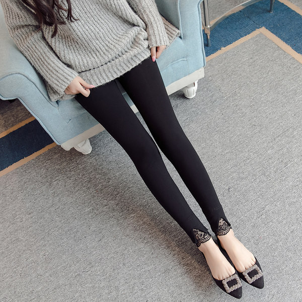 Naiste vabaaja retuusid pitsiga