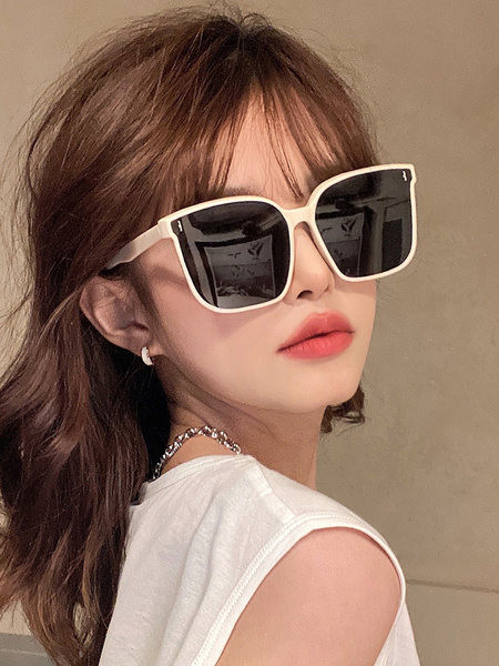 Uus ruudukujuliste klaaside mudel