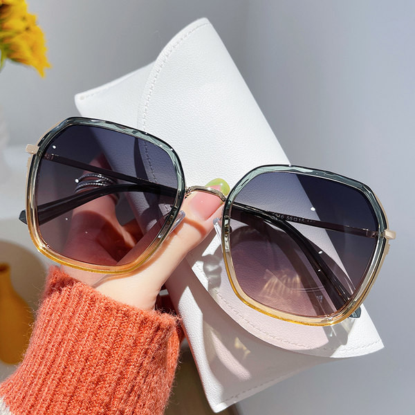 Uus mudel naiste prillid mitmes värvitoonis UV kaitsega