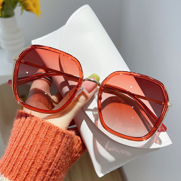 Uus mudel naiste prillid mitmes värvitoonis UV kaitsega