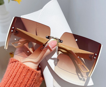 Naiste kandilised värviliste klaasidega prillid uus mudel