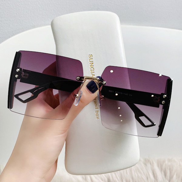 Τετράγωνα γυαλιά ηλίου