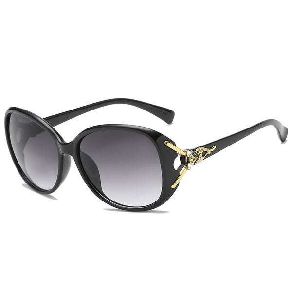 Novi model ženskih sunčanih naočala sa UV zaštitom