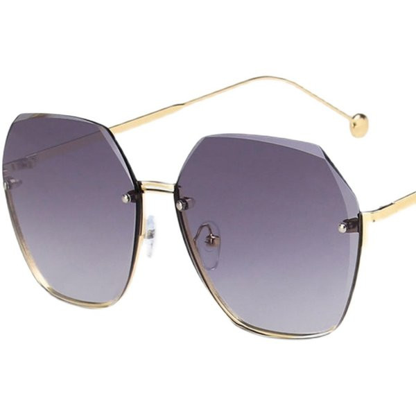 Moodsad UV-kaitsega naiste päikeseprillid