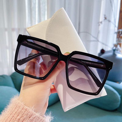 Uus ruudukujulise kujuga naiste päikeseprillide mudel