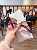 Uus UV-kaitsega naiste päikeseprillide mudel