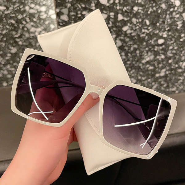 Polariseeritud naiste ruudukujulised päikeseprillid