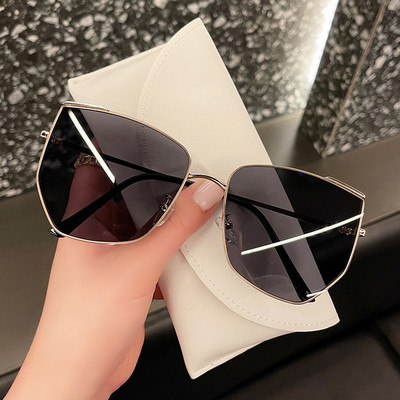 Μοντέρνα γυναικεία γυαλιά ηλίου με μεταλλικό λεπτό σκελετό