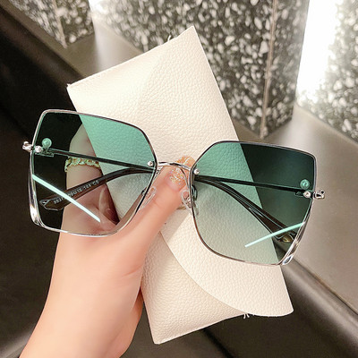 Μοντέρνα γυαλιά σε πολλά χρώματα - για γυναίκες