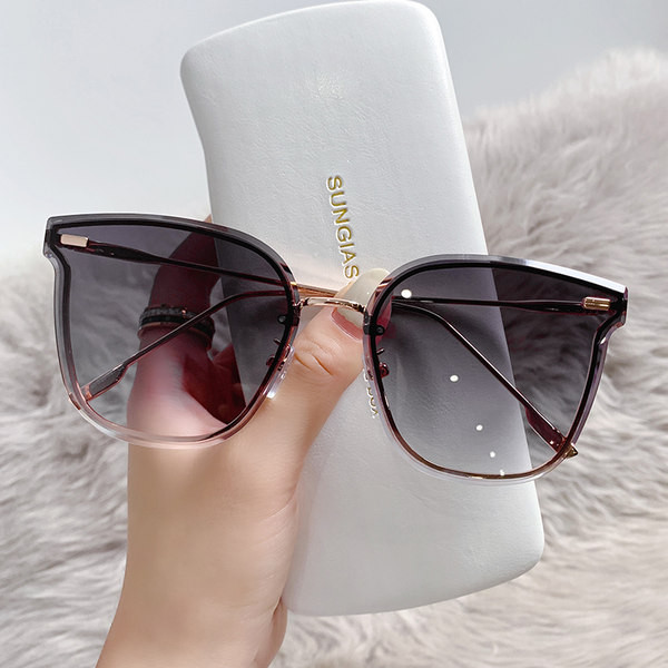 UV-kaitsega ja metallraamiga päikeseprillid