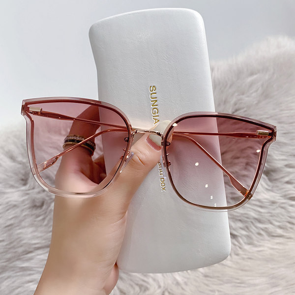 UV-kaitsega ja metallraamiga päikeseprillid