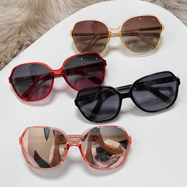 Ženske sunčane naočale ovalnog oblika novi model