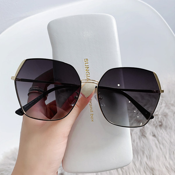 Uus õhukese raami ja UV-kaitsega päikeseprillide mudel naistele