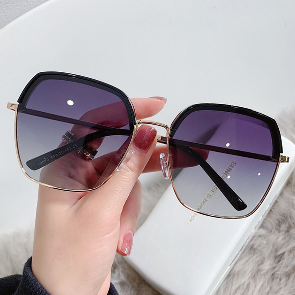 Naiste värviliste polariseeritud klaasidega päikeseprillid