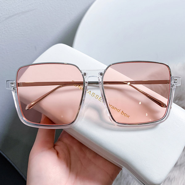 Kandilised õhukese raamiga ja värvilised prillid naistele