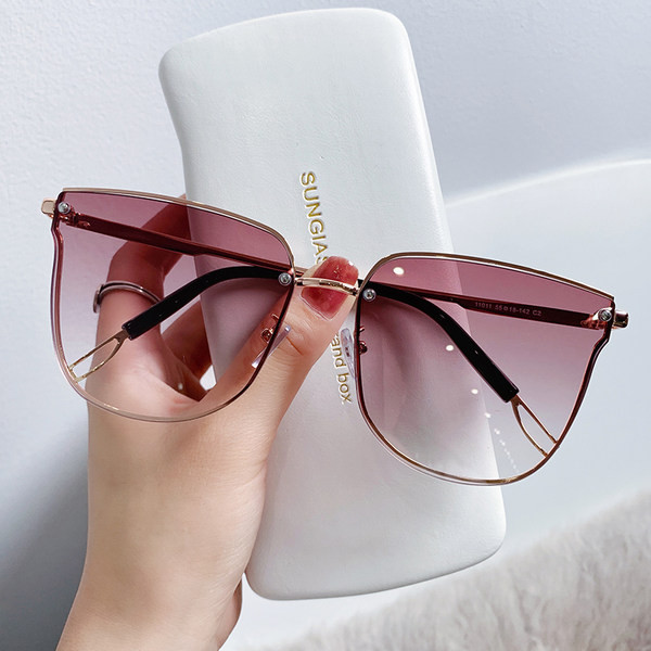 Akiniai nuo saulės su UV apsauga