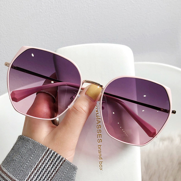 Ležerne ženske sunčane naočale s metalnim okvirom