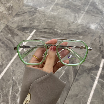 Μοντέρνα γυναικεία γυαλιά με λεπτό σκελετό νέο μοντέλο