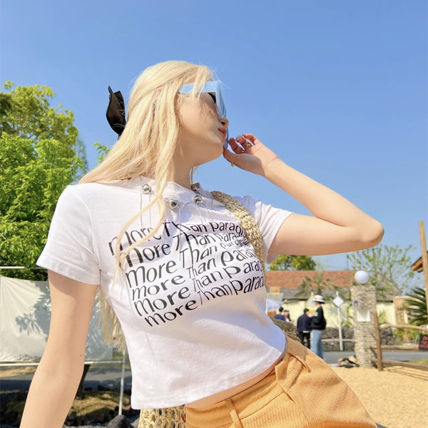 Mitmes värvitoonis laia raamiga naiste kandilised prillid