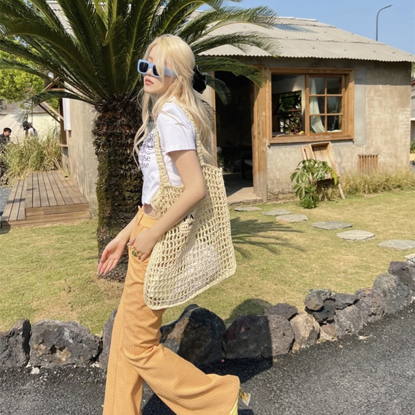 Mitmes värvitoonis laia raamiga naiste kandilised prillid