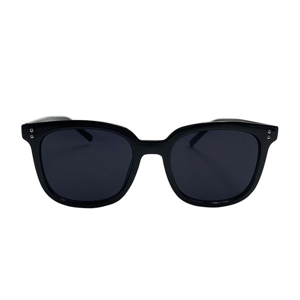 UV-kaitsega ja värviliste raamidega naiste prillid