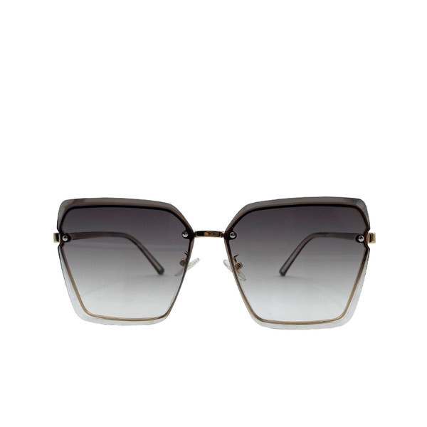 Moderne sunčane naočale četvrtastog oblika