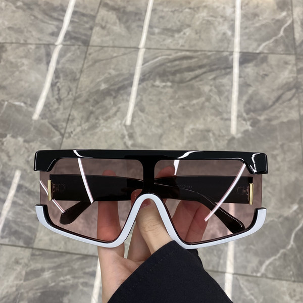 Mask päikeseprillid - mitut värvi