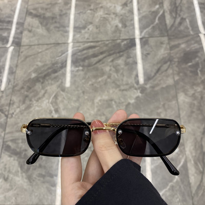 Ορθογώνια γυναικεία γυαλιά ηλίου