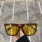 Naiste kandilised prillid ja värvilised prillid