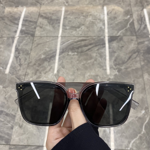 Retro naiste prillid neljas värvitoonis