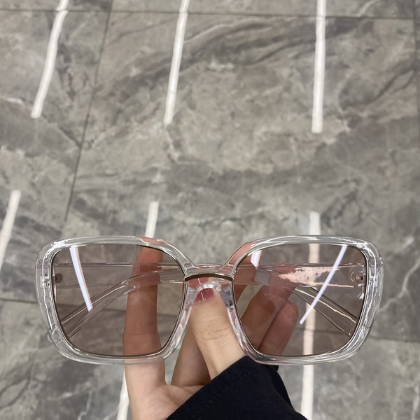 Naiste ruudukujulised UV-kaitsega prillid uus mudel