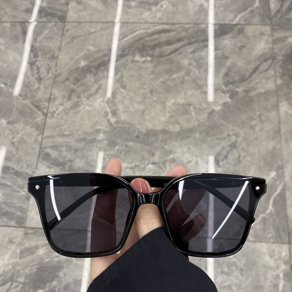 Naiste õhukeste raamidega prillid uus mudel