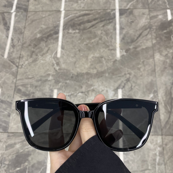 Naiste ümarad prillid