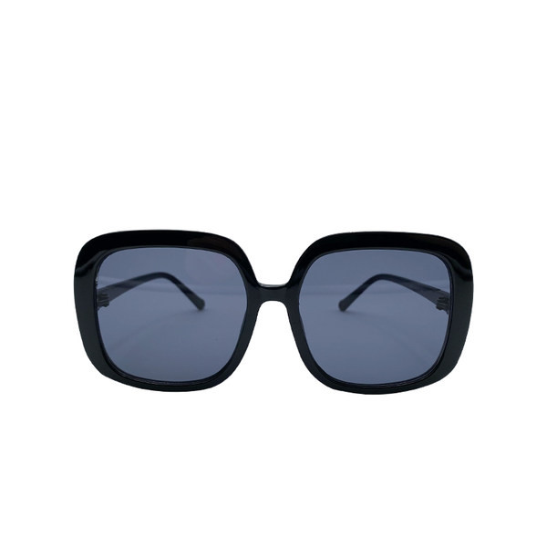 Kandilise kujuga ja värviliste raamidega naiste prillid