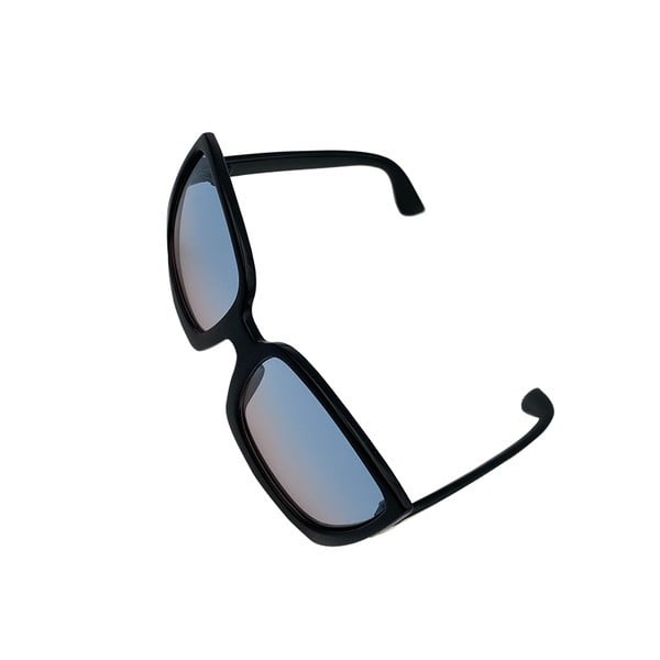 Moodsad ruudukujulised päikeseprillid - mitut värvi