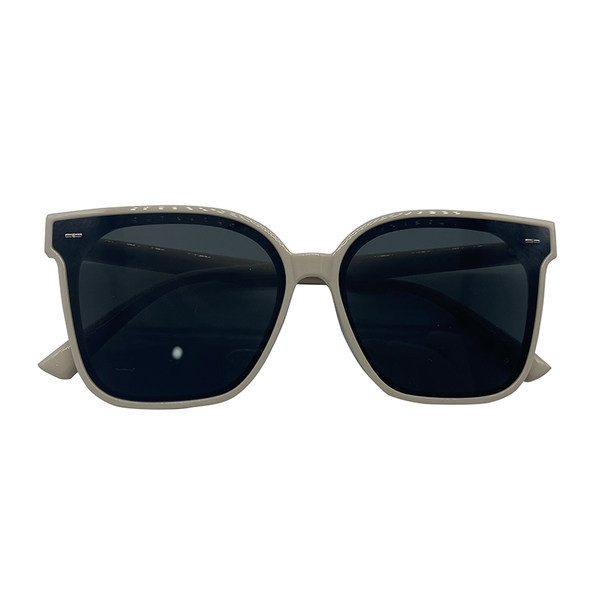 Naiste värviliste klaaside ja UV-kaitsega prillid