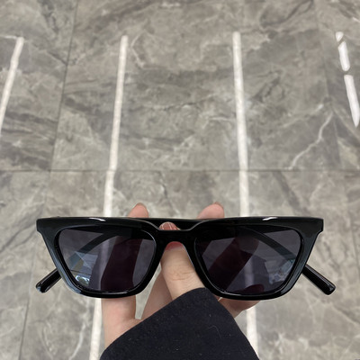 Moteriški katės akių akiniai nuo saulės plonais rėmeliais