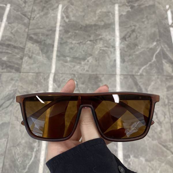 Moteriški akiniai nuo saulės kvadrato formos – kelių spalvų