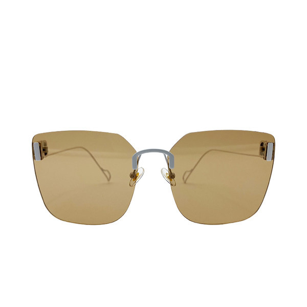 Moteriški kvadratiniai akiniai su metaliniais rėmeliais