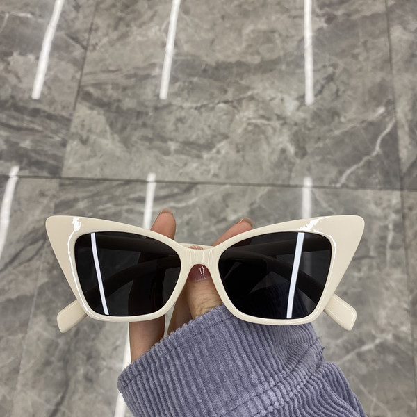 Retro akiniai nuo saulės moterims