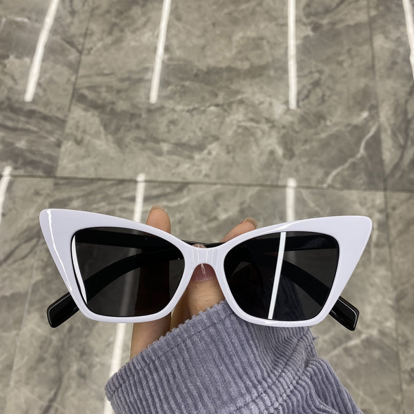 Retro akiniai nuo saulės moterims