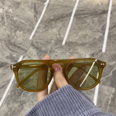 Moodsad UV-kaitse ja peegelefektiga prillid