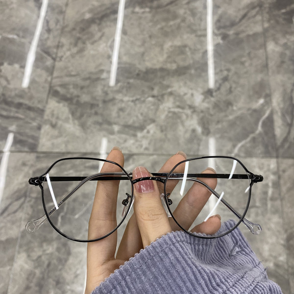 Moodsad metallist õhukese raamiga naiste päikeseprillid